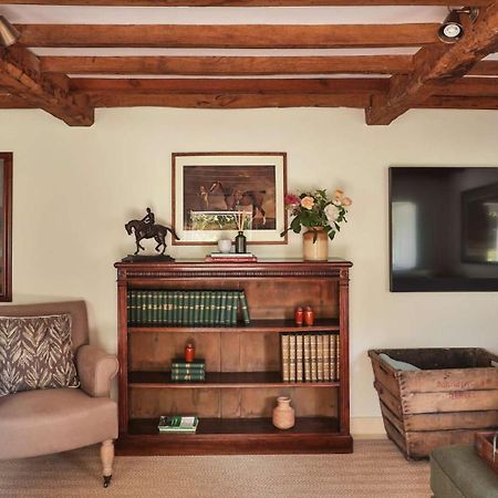 Two Rose Walk Cottage Cotswolds Moreton-in-Marsh ภายนอก รูปภาพ