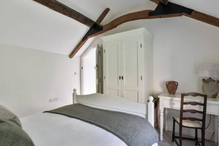 Two Rose Walk Cottage Cotswolds Moreton-in-Marsh ภายนอก รูปภาพ