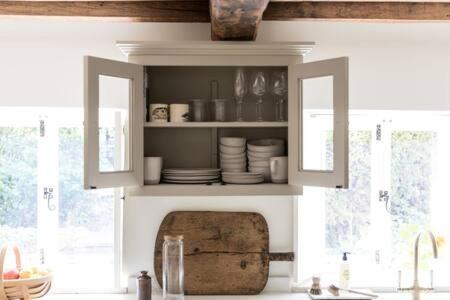 Two Rose Walk Cottage Cotswolds Moreton-in-Marsh ภายนอก รูปภาพ