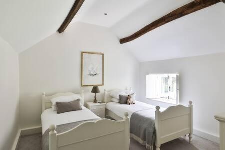 Two Rose Walk Cottage Cotswolds Moreton-in-Marsh ภายนอก รูปภาพ
